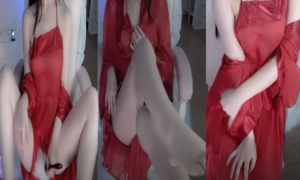 สาวจีนใส่ชุดนอนสีแดงและได้ไลฟ์สดในกลุ่มลับของเธอและเล่นเสียว