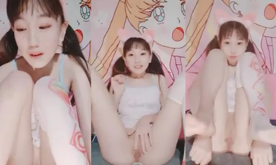 เด็กสาวเธอไลฟ์สดกลุ่มลับของเธอและใส่หูกระต่ายและเล่นกับหีโชว์คนดู